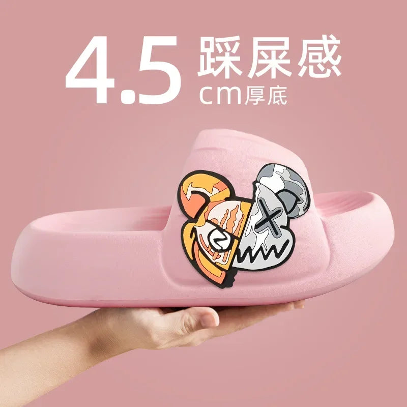 Men's Slippers Cool Bear Stickers Thick-soled Soft Women's Sandals Bathroom Beach Indoor Outdoor Men's Slippers Non-slip2024