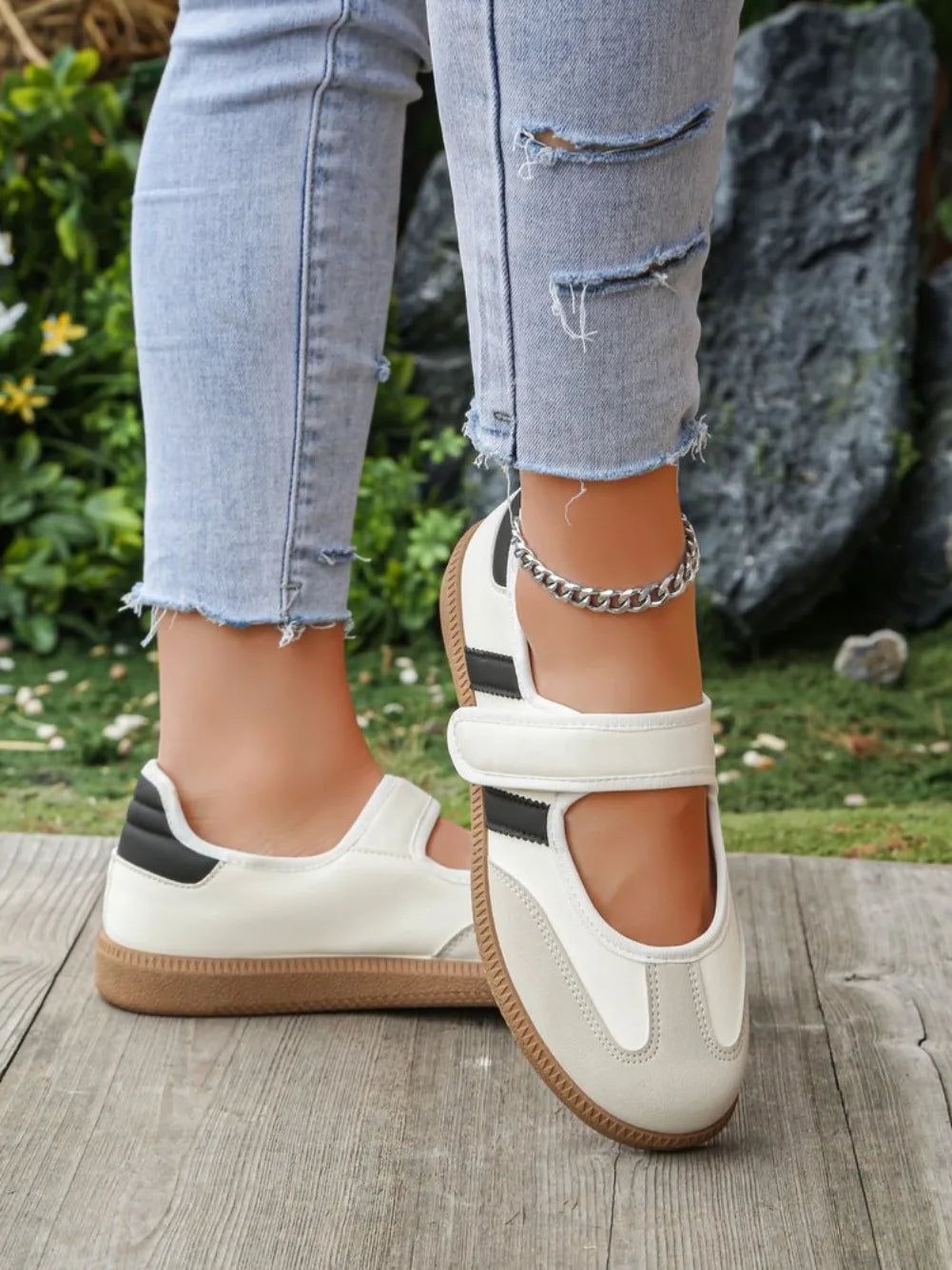 Women Sneakers 2026 New Fashion Solid Shallow Designer Shoes Spring Autumn Soft Soled Loafers Comfort Casual Female Sports Shoes