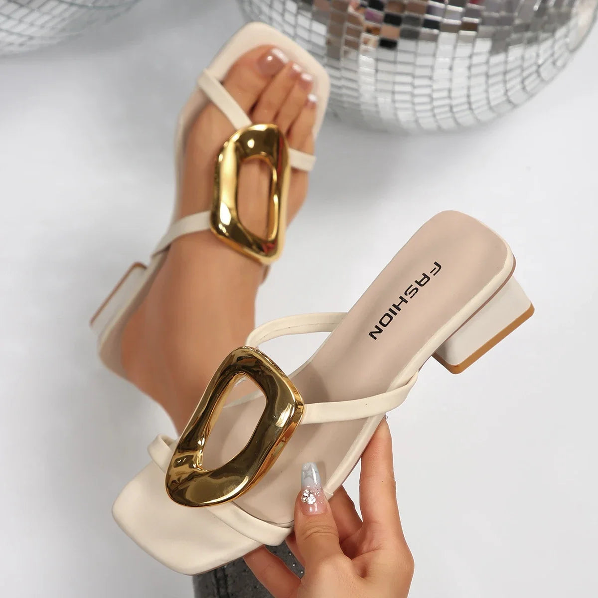 Elegant Women Sandals Sexy Designer Wedding Shoes Medium High Heels Open Toe Luxury Fashion Party Women Shoes Zapatos De Mujer