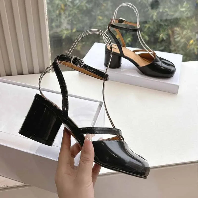 New Fashion Patent Leather Cross Belt Tabi Women's Pumps Spring and Summer Slingbags Split Toe Thick High Heels Chunky Shoes