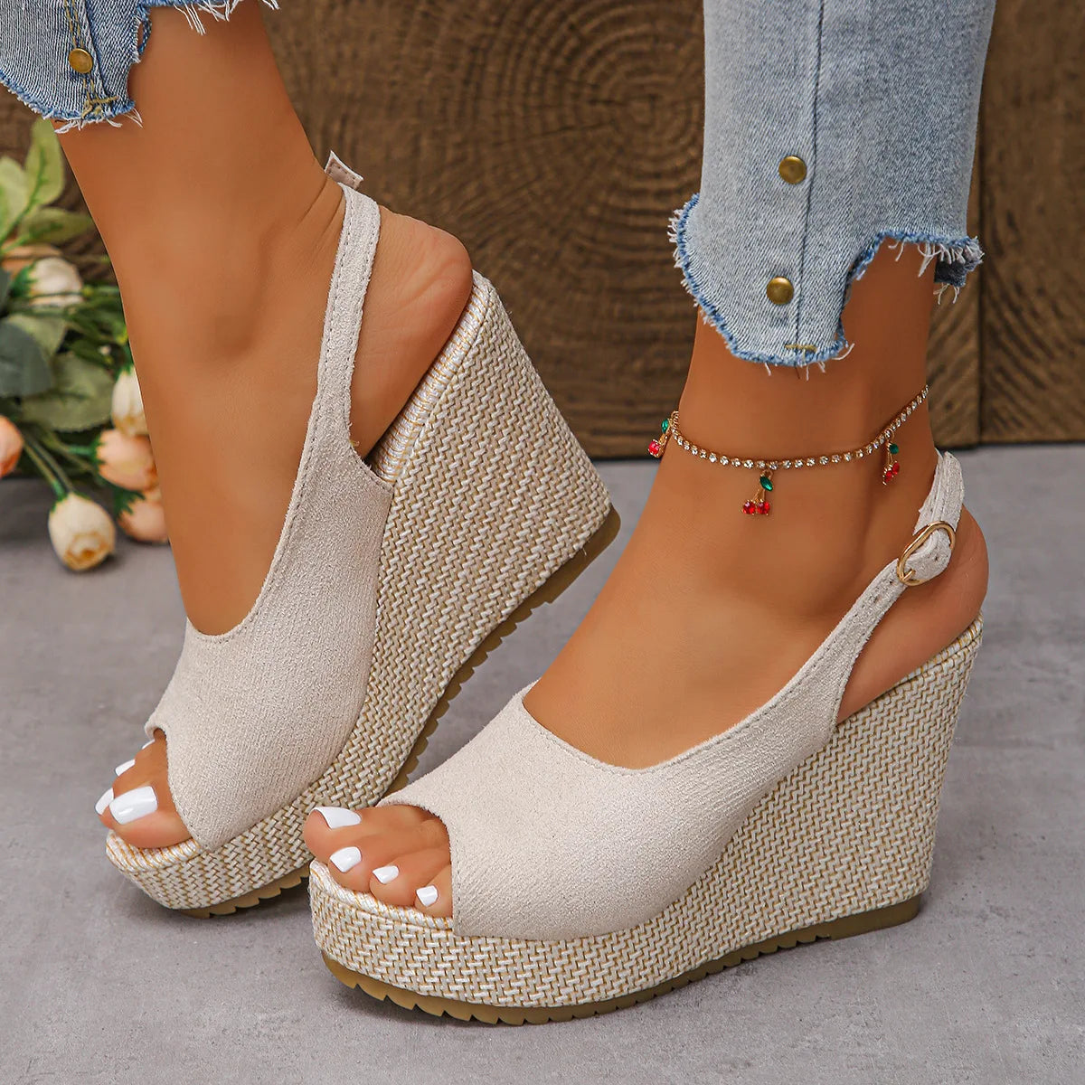 Summer new fashionable height-increasing and wear-resistant fish-mouth sandals and thick-soled Roman sandals