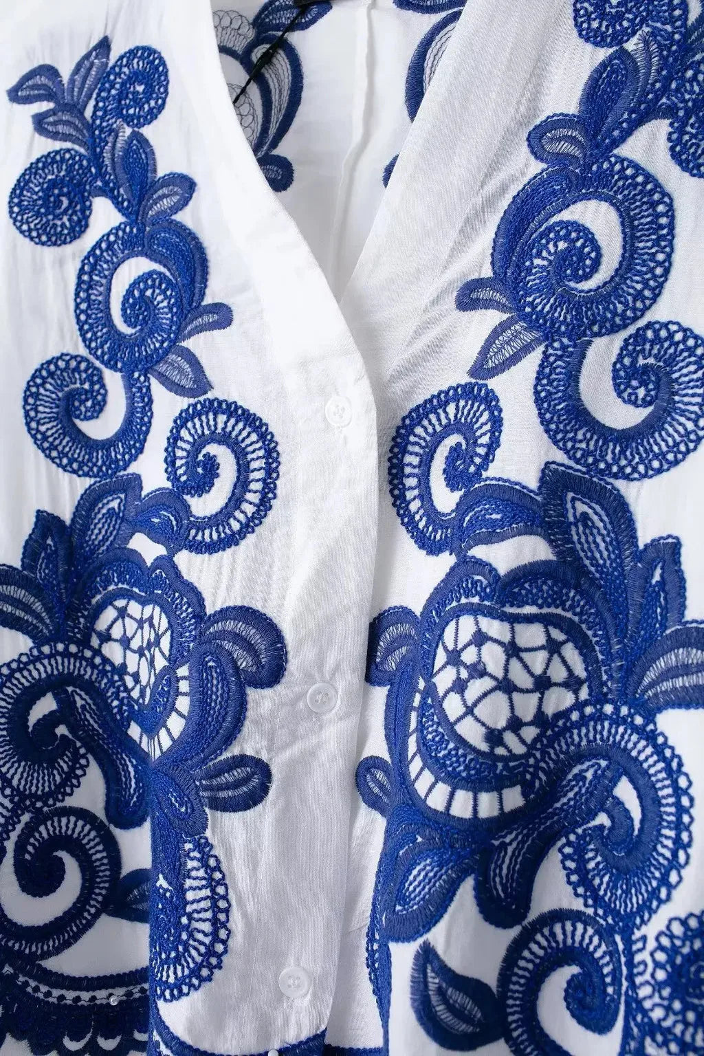 Women's 2-piece Set Of Blue Embroidered Single-breasted Loose Shirt + Chic High-waisted Loose Pleated Street Skirt Suit