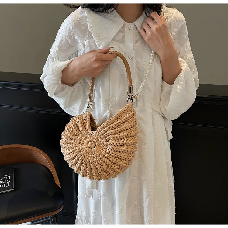Creative Conch Shaped Crochet Women Shoulde Bags Funny Cute Pearls Chains Handmade Weave Crossbody Bag Novelty Small Handbags