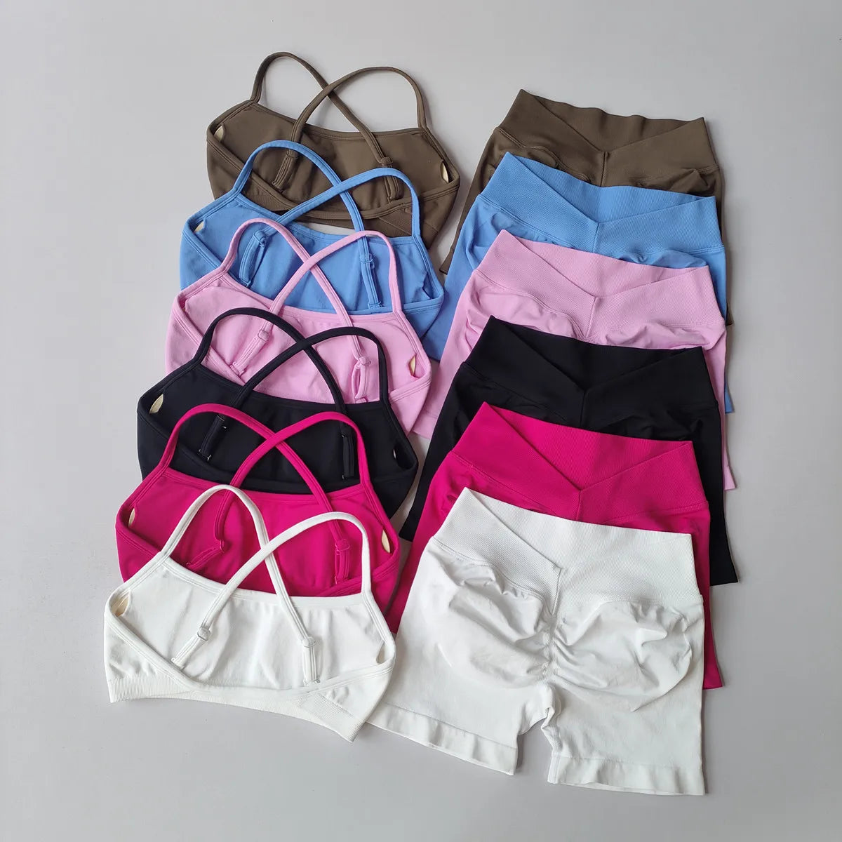 Sports Shorts Set 2 Pieces Seamless Yoga Set Women Workout Tracksuit Sports Bra and Yoga Shorts Suits Sportswear Fitness Gym Set