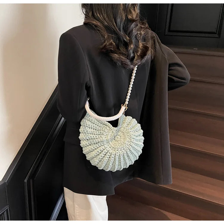 Creative Conch Shaped Crochet Women Shoulde Bags Funny Cute Pearls Chains Handmade Weave Crossbody Bag Novelty Small Handbags
