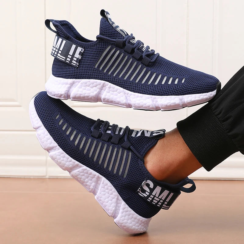 New Men's Sports Shoes with Cushioning Mesh Speculative Stage Hiking Shoes Anti Slip Comfortable Lightweight Gym Training Shoes