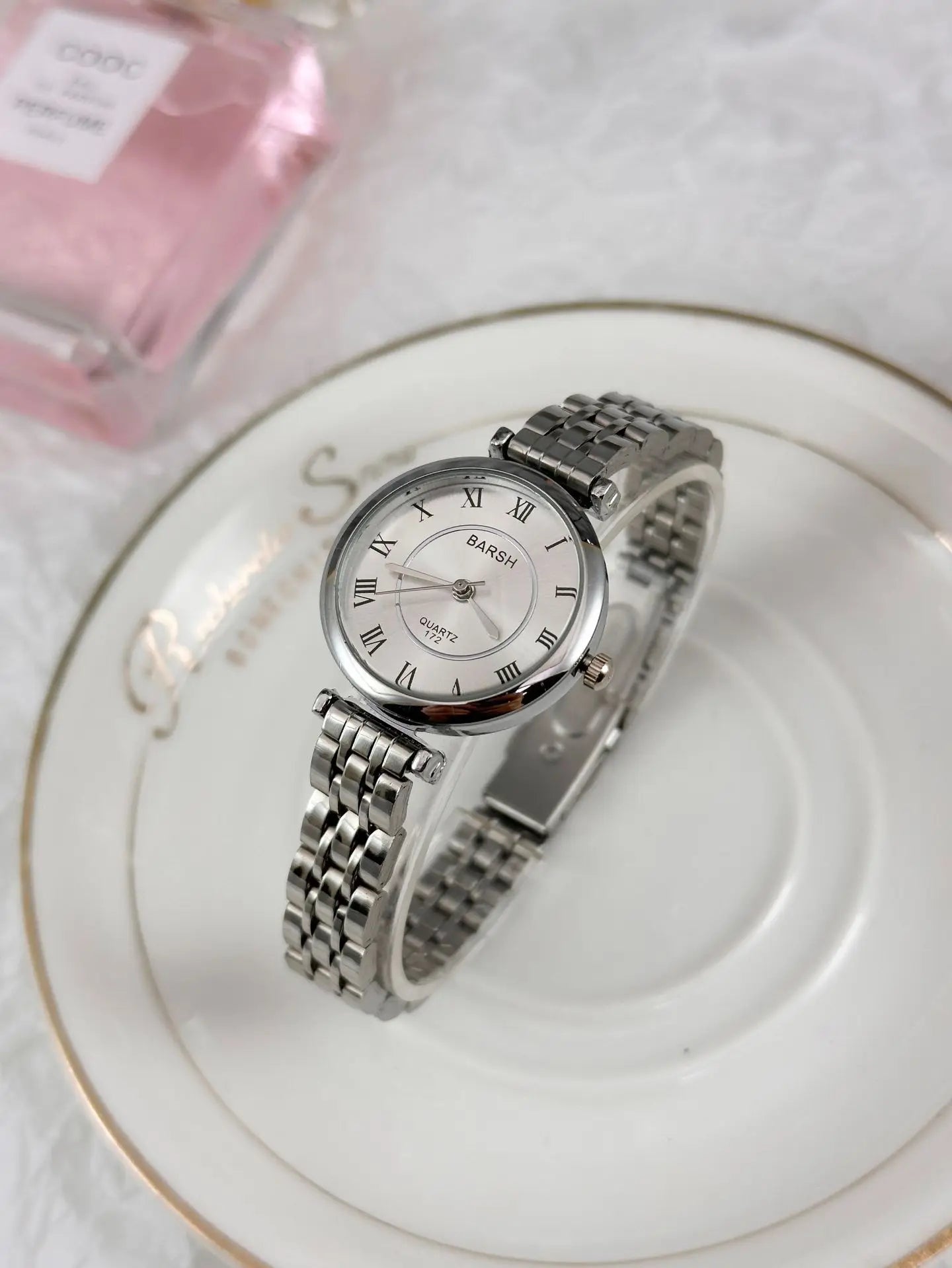 UTHAI New Women's Watch Steel Strap Exquisite Ladies' Watches Simple Thin Compact Fashion Wrist Watch Clock