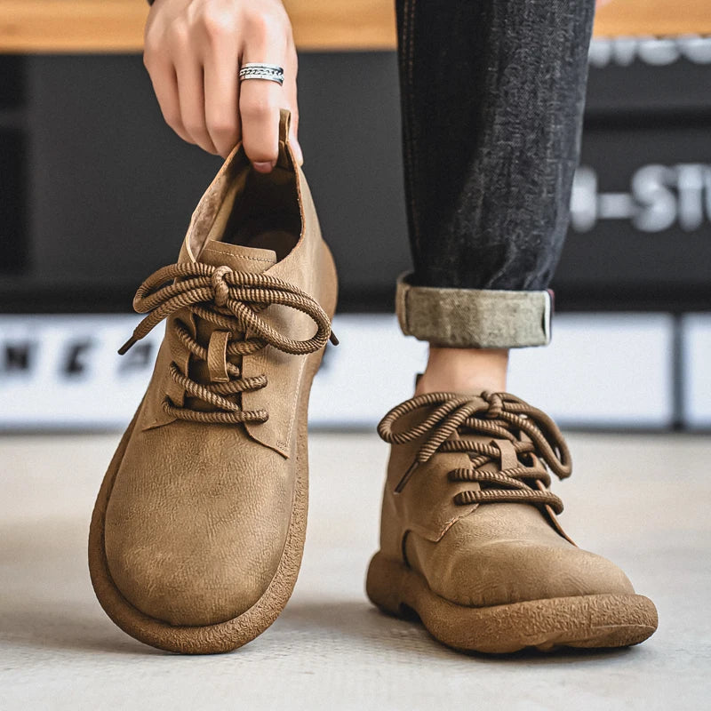 Outdoor Leather Men Casual Shoes British Style High Quality Ankle Boots High Top Man Work Boots Comfortable Walking Sneakers
