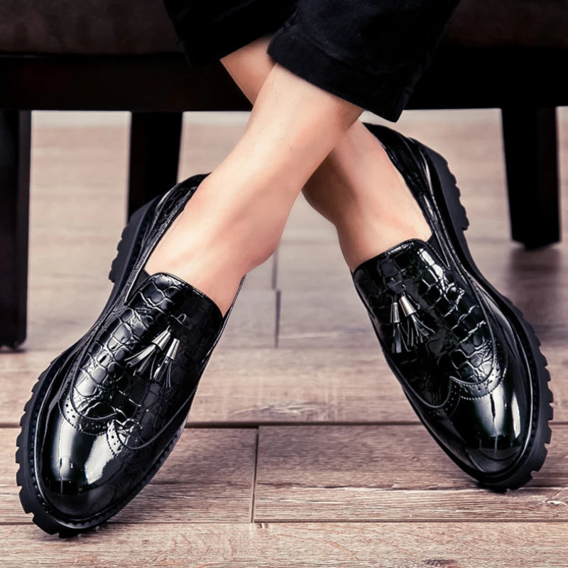 Fashion Shoes Office Shoes Slip-on Shoe Mens Leather Shoe Berathable Moccasins Fringed Men Shoes 2025 New Zapatos Para Hombres
