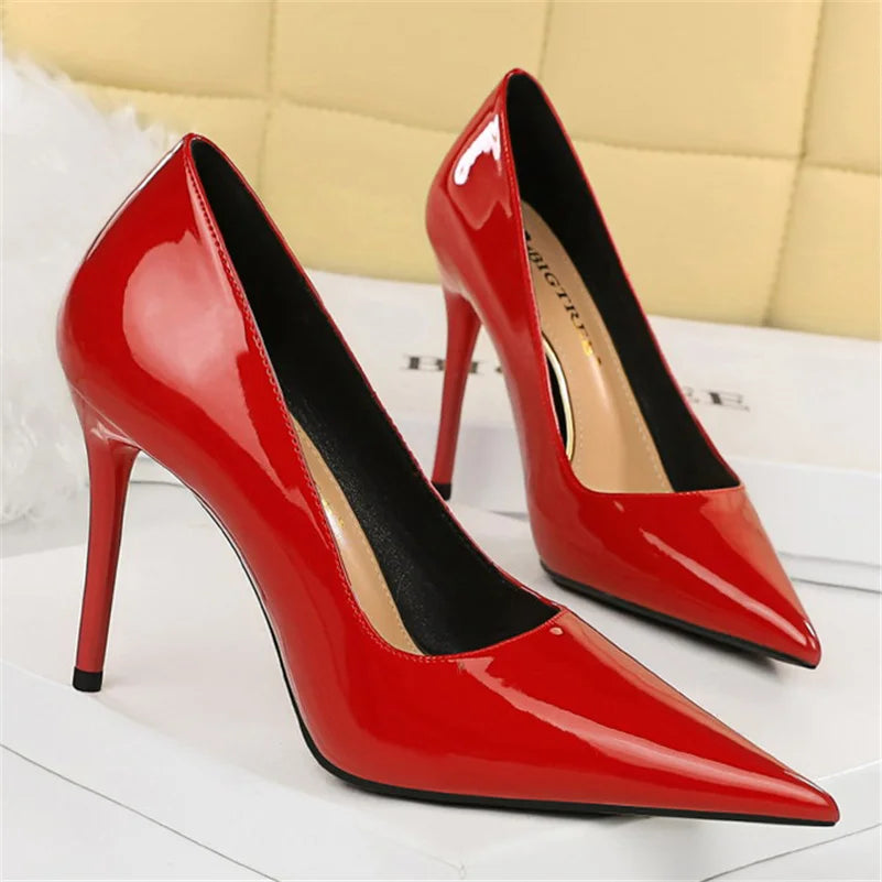 2023 Women Sexy 10cm High Heels Burgundy Nude Pumps Lady Stripper Stiletto Heels Glossy Leather Wedding Bridal Quality Red Shoes