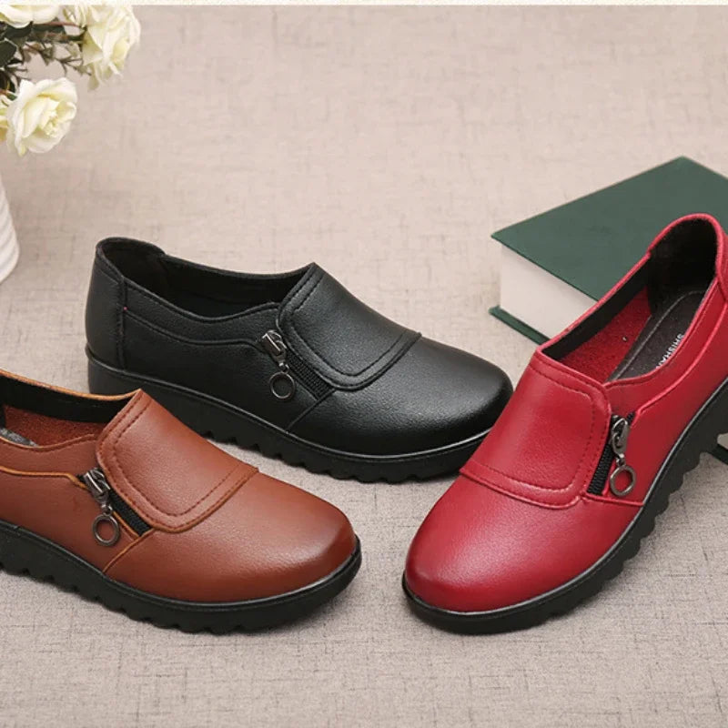 New Fashion Womens Flat Shoes Female Moccasin Slip-on Shoes Lightweight Women Casual Shoe Solid Color Versatile Zapatos De Mujer