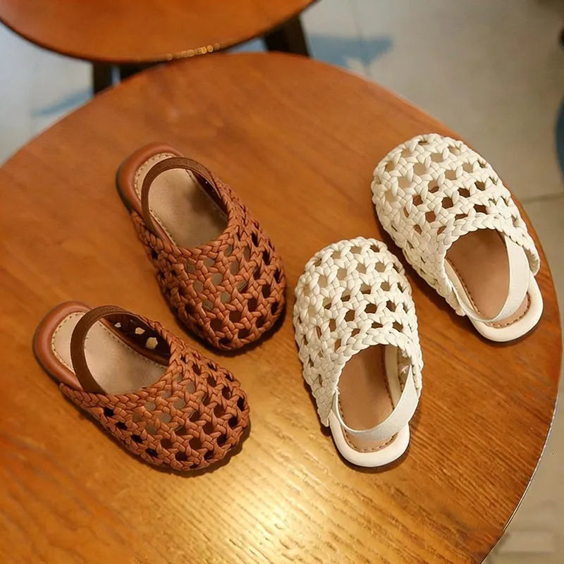 Kids Casual Shoes Weave Trendy Girls Casual Sandals Soild Color Versatile 2026 Brand New Children Fashion Walking Shoes Soft