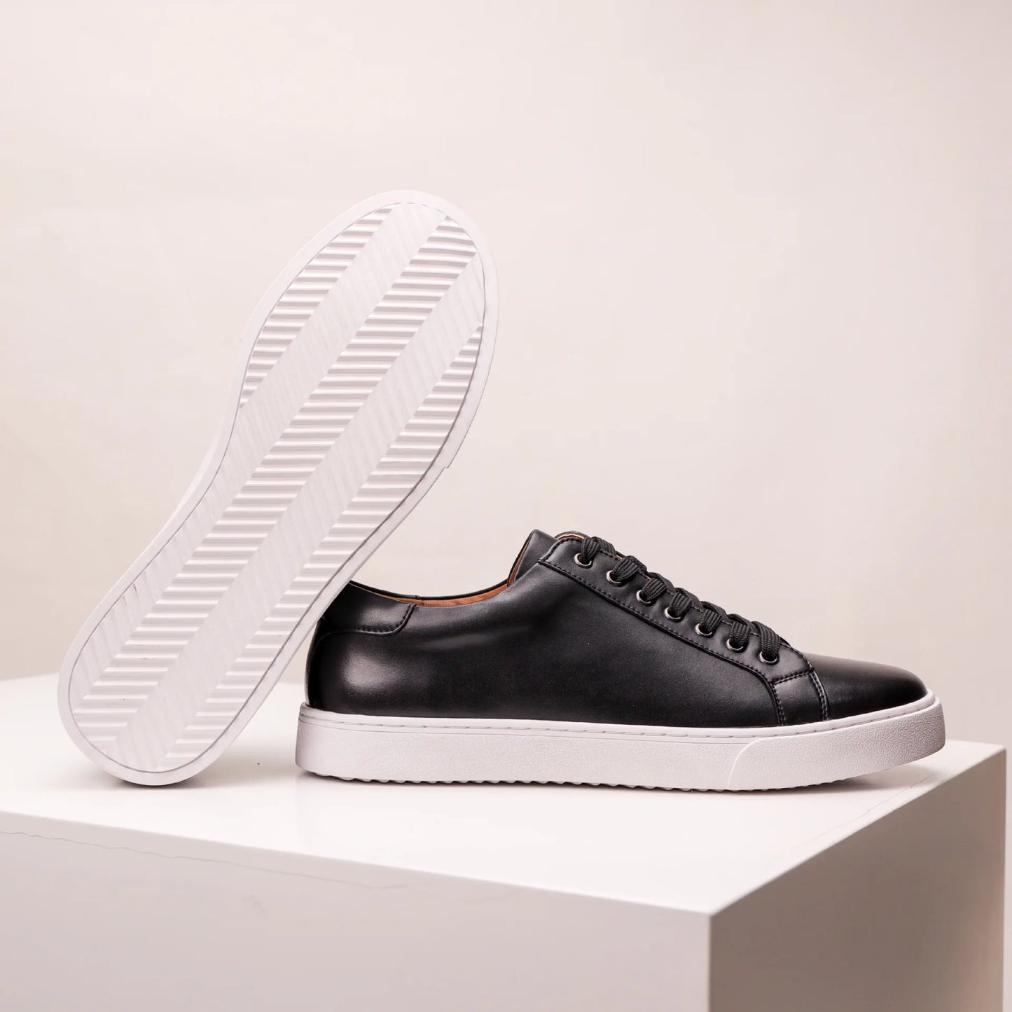 Mens Sneakers Genuine Leather Casual Outdoor Shoes Non-Slip Breathable Luxury Brand Footwear Top Quality Handmade White Shoe Men
