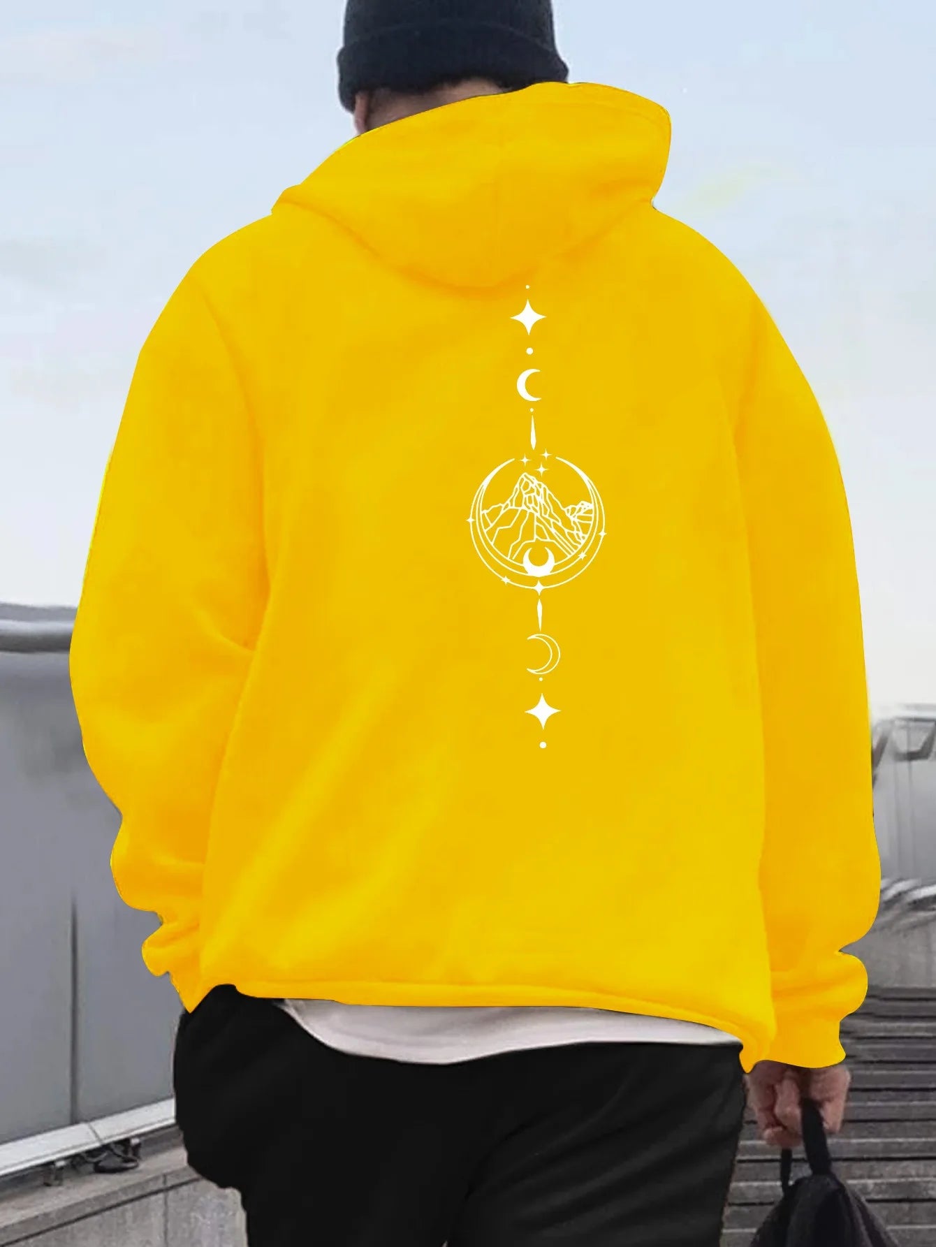 Men's autumn and winter casual fashion loose geometric print long sleeved hooded sweatshirt warm pullover BAZAARHUBO