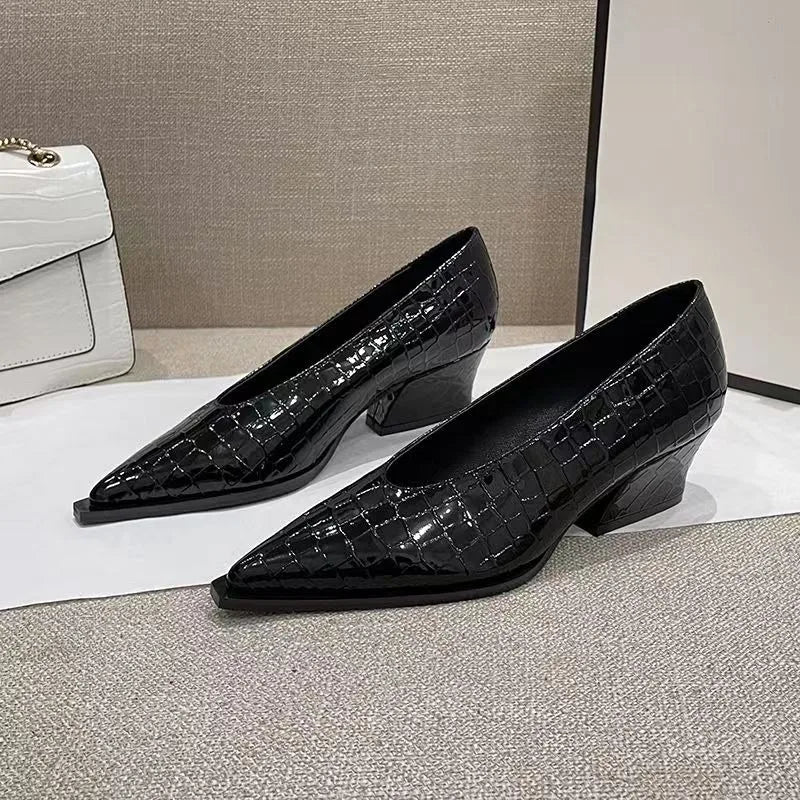 Fashionable Crocodile Leather Office Shoes 2024 Women's Simple Patent Leather Shallow High Heels Pointed Toe Women's High Heels