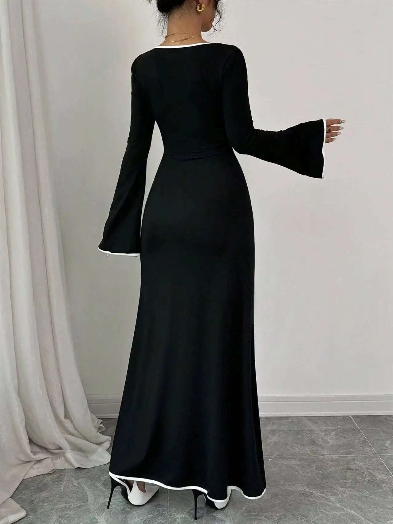 Women's Square Neck Contrast Color Long Sleeve Dress
