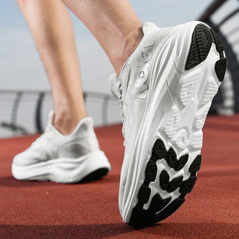 Men'S Spring And Autumn Sports Running Shoes Outdoor Comfortable Breathable Soft Soled Height Raising Casual Men'S Shoes 39-45