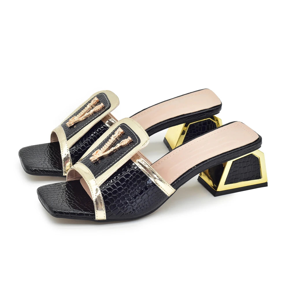 Latest Luxury Designer High Heels Sandals Women Open Toe Pumps Patent Leather Ladies Shoes and Sandals Decorated with Appliques