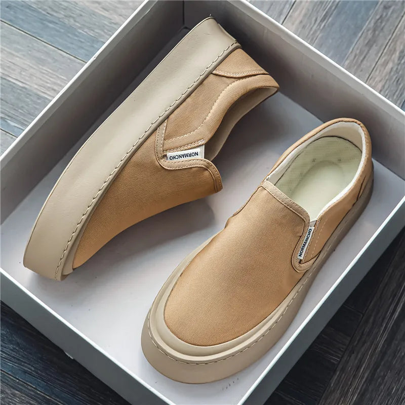New Arrival Low Price Mens Breathable High Quality Casual Shoes Solid Color Canvas Casual Shoes Slip On Men Fashion Flats Loafer
