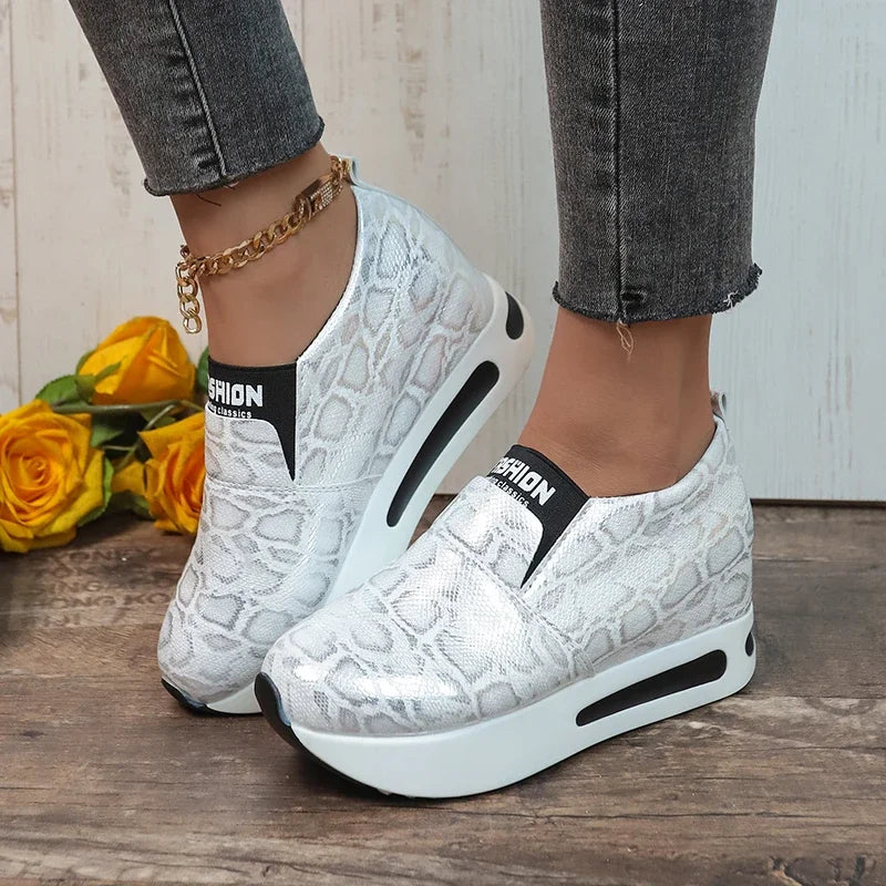 Women Sneakers New Casual Non-Slip Platform Sneakers Women Fashion Slip-On Designer Shoes for Women Fashion Lightweight Loafers