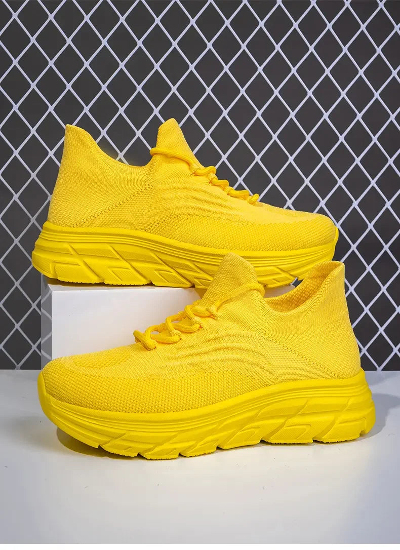 Men's Gray Running Shoes - Breathable Mesh Lace Cushioned Flat Boots Lightweight Sports Training Shoes Casual Style Design Shoes