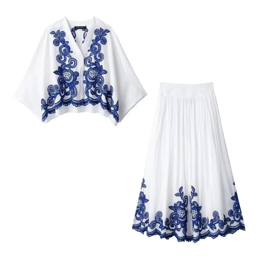 Women's 2-piece Set Of Blue Embroidered Single-breasted Loose Shirt + Chic High-waisted Loose Pleated Street Skirt Suit