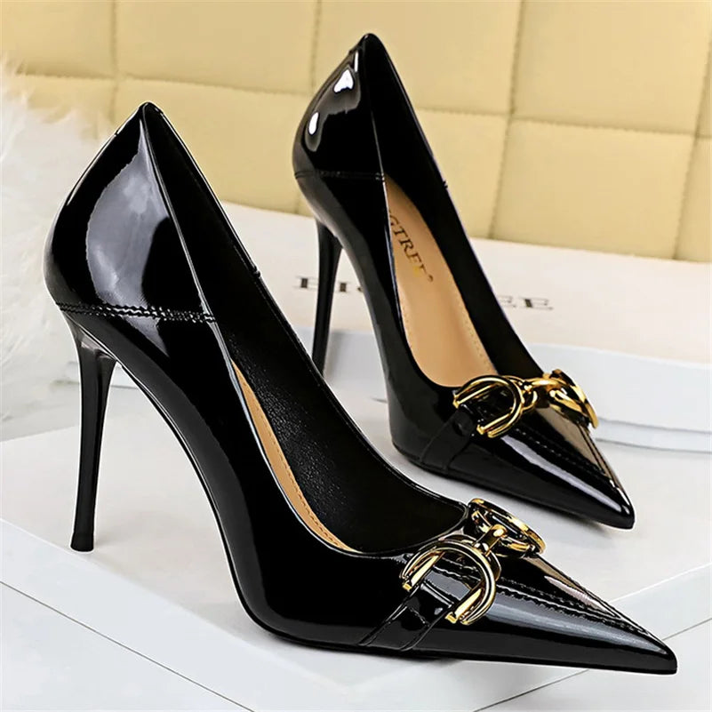 2023 Women Sexy 10cm High Heels Burgundy Nude Pumps Lady Stripper Stiletto Heels Glossy Leather Wedding Bridal Quality Red Shoes
