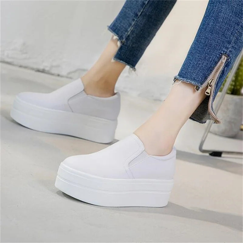 ZXRYXGS 2026 New Top Cowhide Platform Shoes Woman Sneaker Non-slip Comfort Winter High Heels Leather Shoes Women Casual Shoes