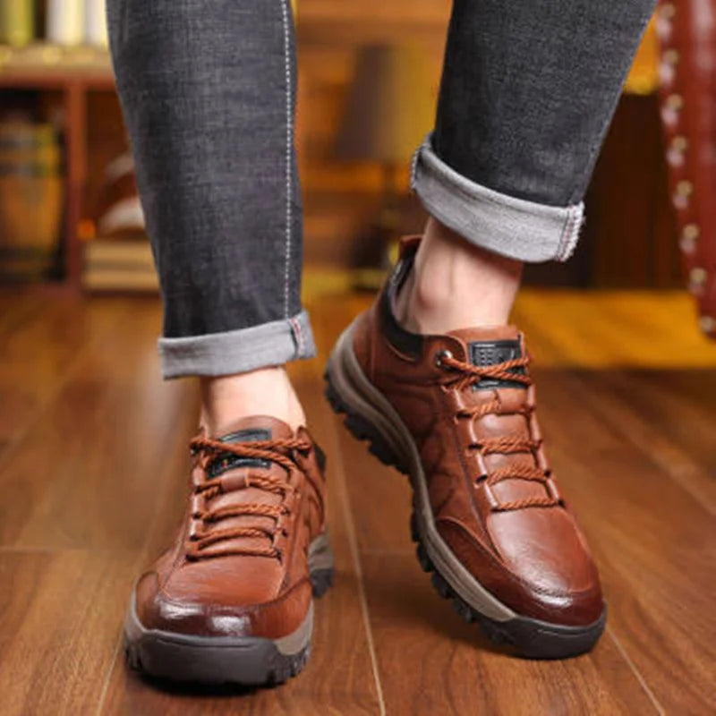 Men's Outdoor Leisure Shoes Mountaineering Fashion Sports Shoes Anti Slip Lightweight Shoes Comfortable Men Sneakers