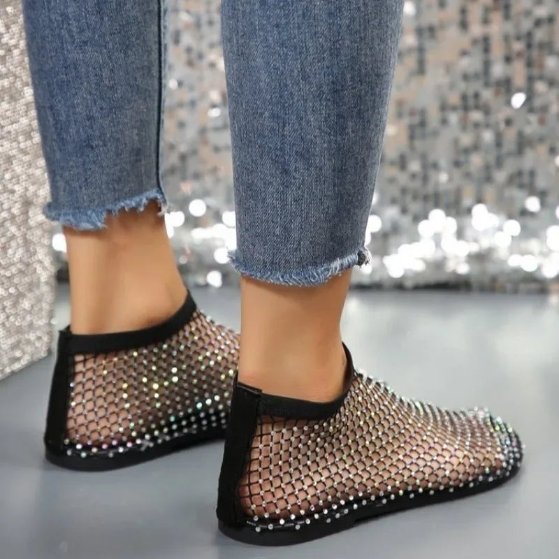 Summer Large Size Women Round Toe Flat Bottom Sandals Hollow Short Boots Water Diamond Sexy Flat Bottom Fashion Banquet Slippers