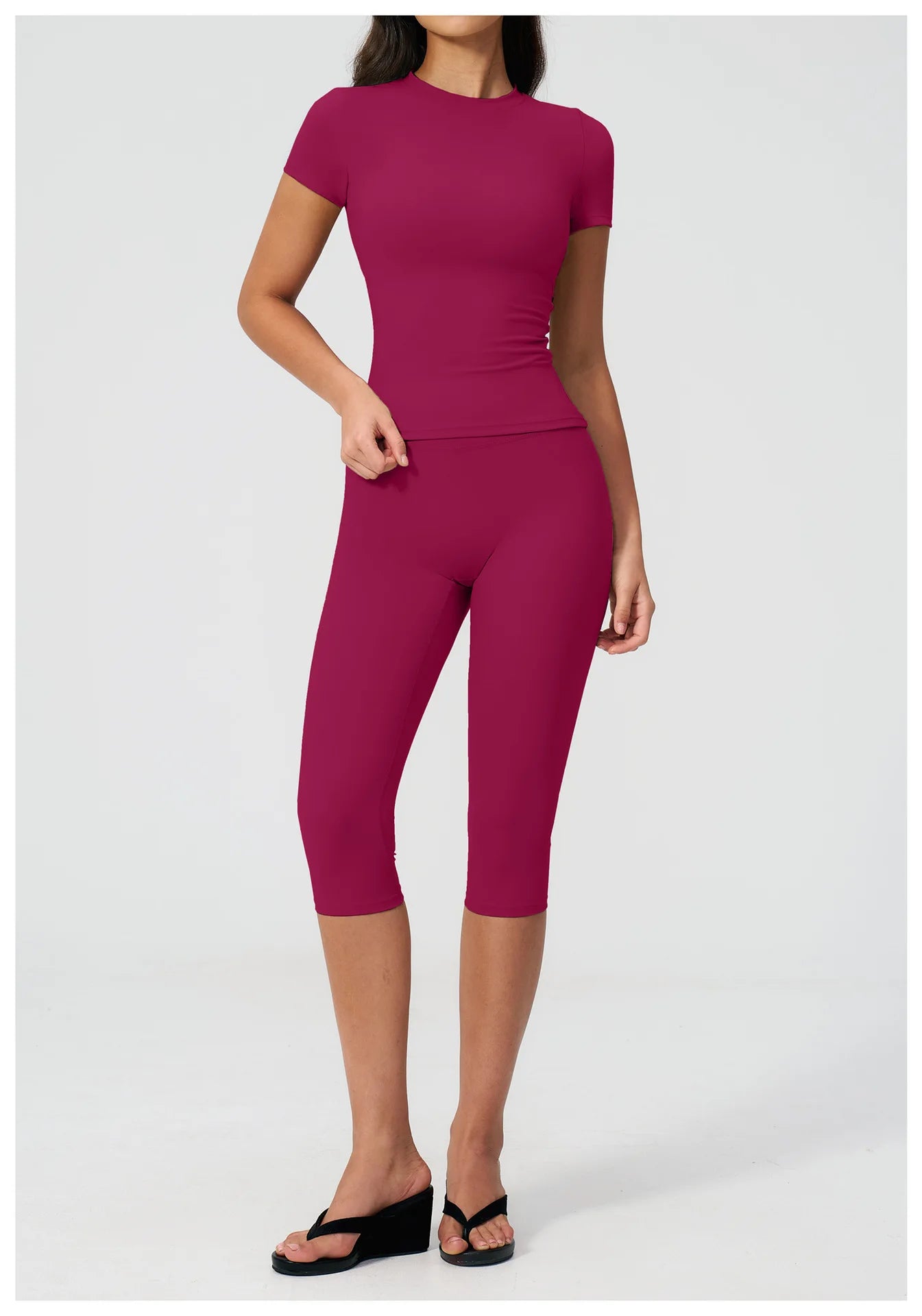 Sports Set Two Pieces Yoga Set Women's Sports Set Quick Drying Short Sleeve Fitness Set Gym Running Slim Capri Pants Sportswear