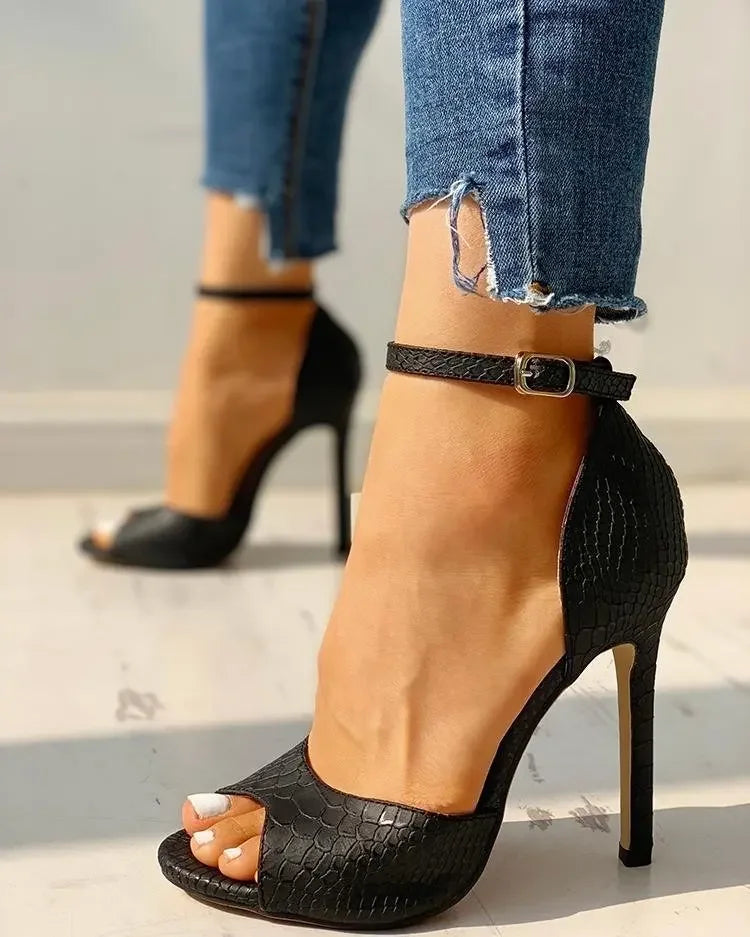 Sexy White Dress Wedding Shoes Women Ankle Strap Peep Toe High Heel Sandals Super High Heels Buckle Snake Pattern Woman Pumps