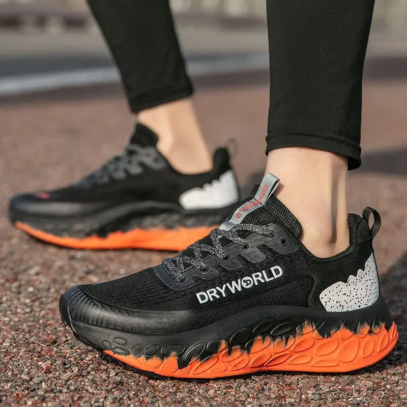 New Fashion Neutral Marathon Running Shoes Outdoor Road Lightweight Slow Running Shoes Men's and Women's Casual Walking Shoes